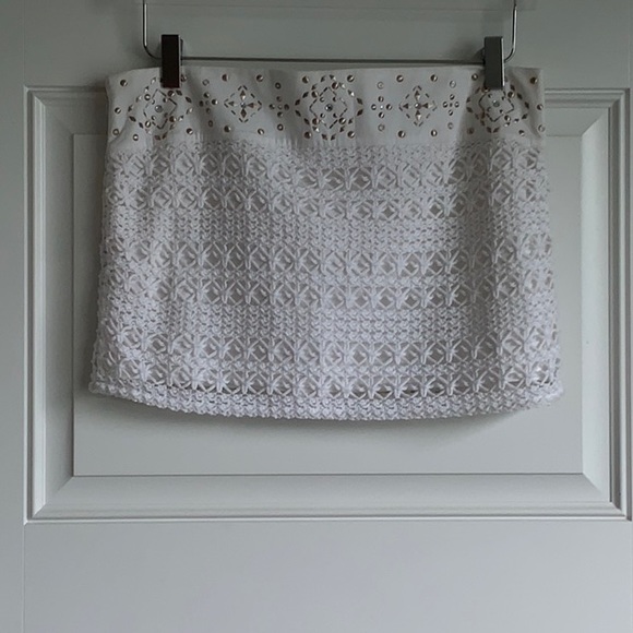 HOLLISTER Eyelet Mini Skirt with Silver Studs - Picture 2 of 3